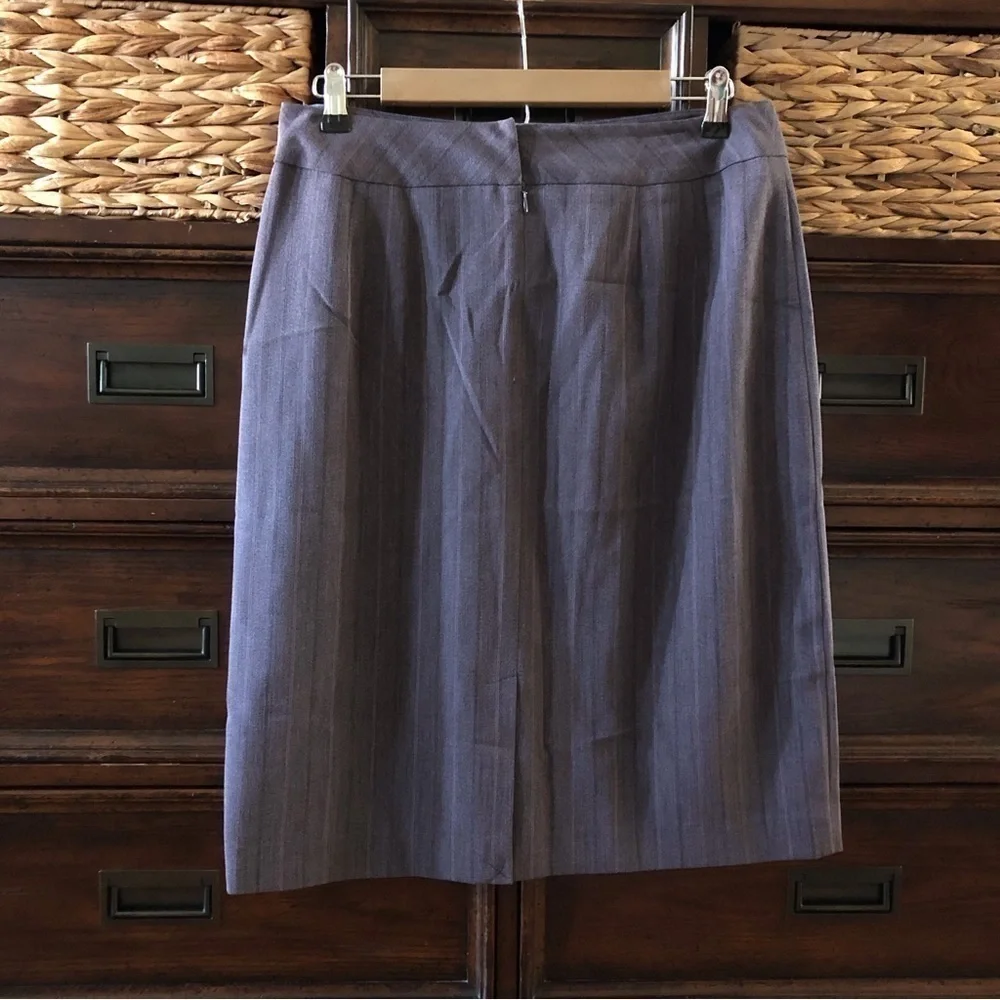 Vintage Norton Mcnaughton gray pinstripe shirt in size 12 office workwear